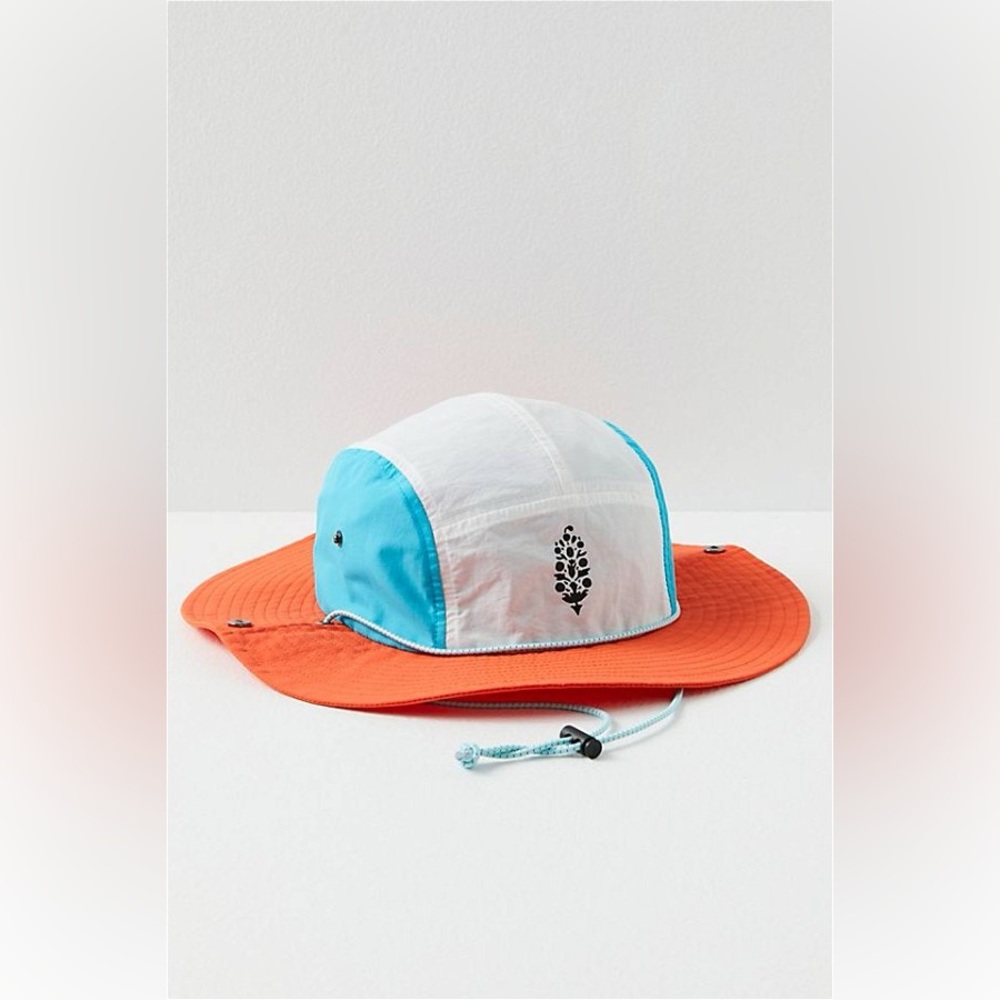 FP Movement Summer Camp Bucket Hat | One Size - Picture 2 of 10